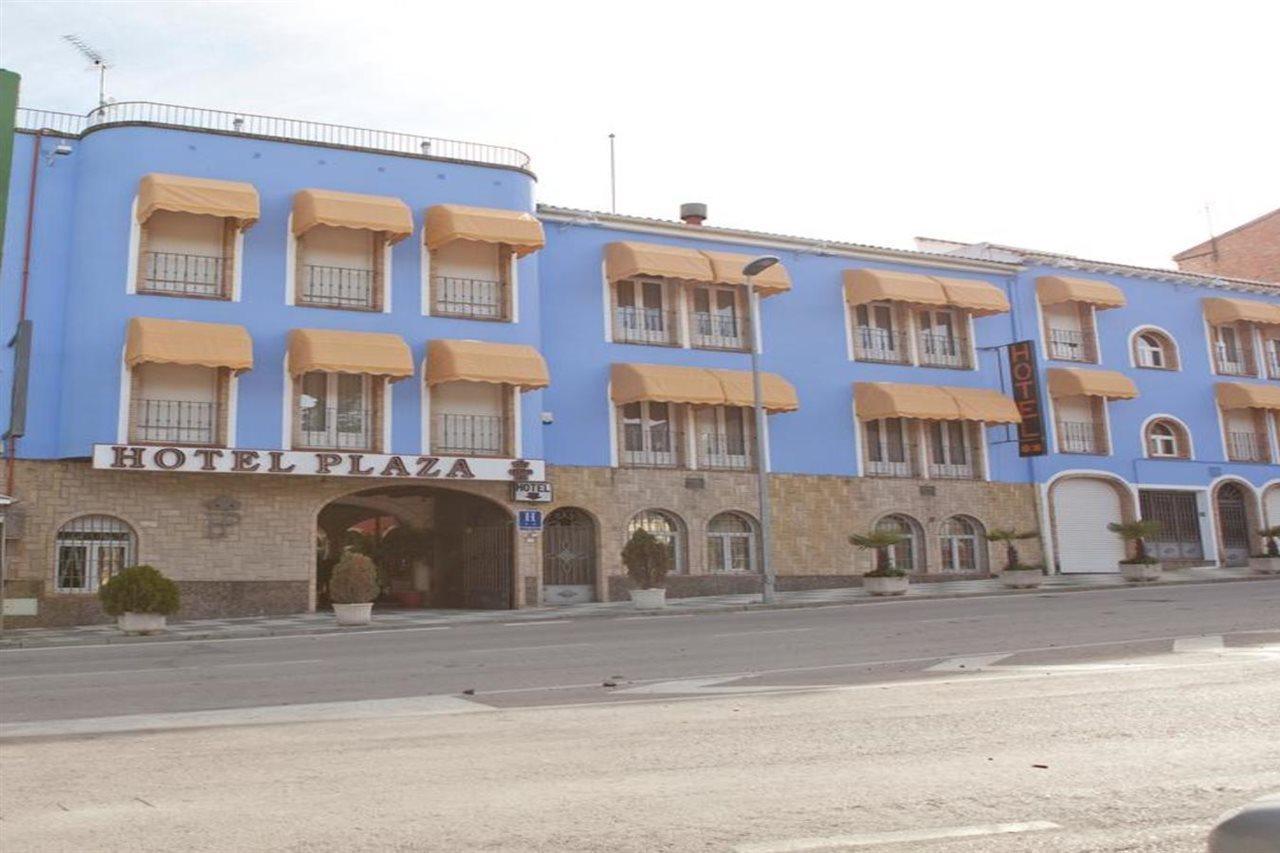 Hotel Plaza Manjon Villanueva Del Arzobispo Bagian luar foto